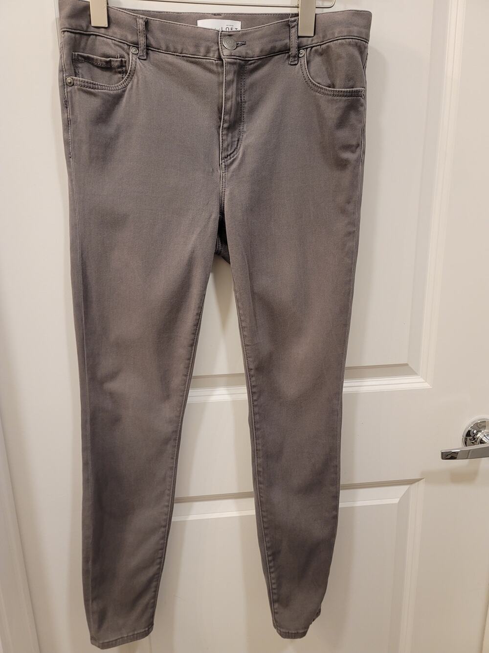 Loft Modern Skinny Jeans Grey